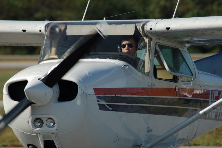 Cessna 172 Skyhawk Ownership & Operating Costs: Full Guide